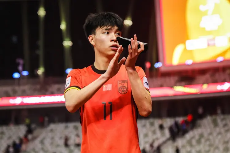 列国足, 都是来自于, 中场球员包 列国足, 都是来自于, 中场球员包