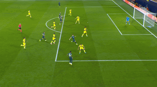 刘易斯, 半场 刘易斯, 半场